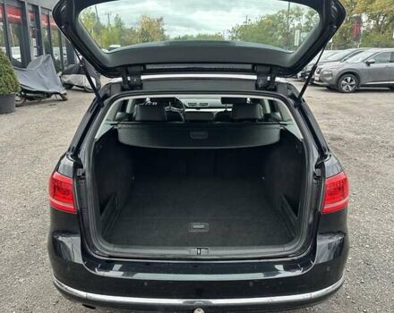 Черный Фольксваген Пассат, объемом двигателя 1.6 л и пробегом 245 тыс. км за 11999 $, фото 12 на Automoto.ua