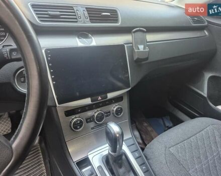 Черный Фольксваген Пассат, объемом двигателя 1.97 л и пробегом 294 тыс. км за 12000 $, фото 9 на Automoto.ua