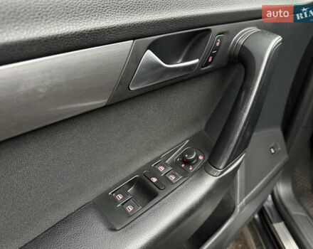 Черный Фольксваген Пассат, объемом двигателя 1.97 л и пробегом 365 тыс. км за 11200 $, фото 14 на Automoto.ua