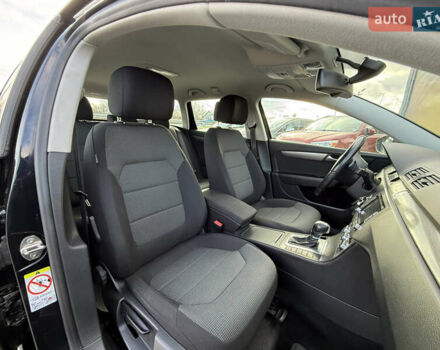 Черный Фольксваген Пассат, объемом двигателя 1.6 л и пробегом 230 тыс. км за 11500 $, фото 27 на Automoto.ua