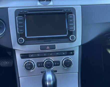 Черный Фольксваген Пассат, объемом двигателя 1.97 л и пробегом 204 тыс. км за 16000 $, фото 11 на Automoto.ua