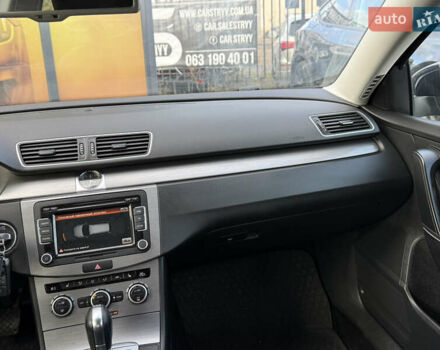 Черный Фольксваген Пассат, объемом двигателя 1.6 л и пробегом 230 тыс. км за 11500 $, фото 34 на Automoto.ua