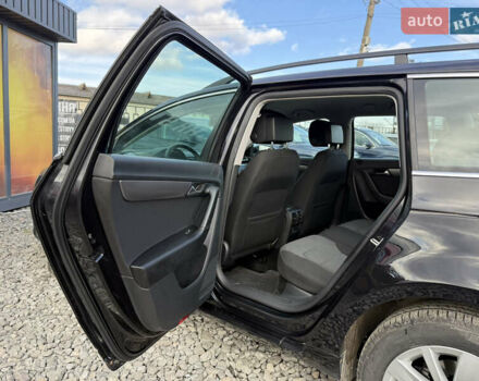 Черный Фольксваген Пассат, объемом двигателя 1.6 л и пробегом 230 тыс. км за 11500 $, фото 42 на Automoto.ua