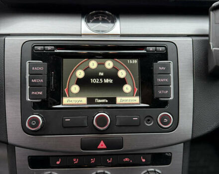 Черный Фольксваген Пассат, объемом двигателя 1.97 л и пробегом 315 тыс. км за 11300 $, фото 12 на Automoto.ua