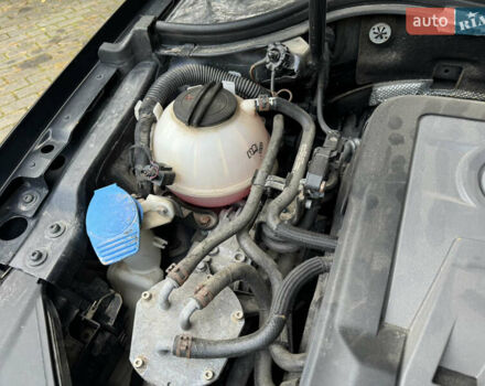 Черный Фольксваген Пассат, объемом двигателя 2 л и пробегом 235 тыс. км за 12300 $, фото 28 на Automoto.ua