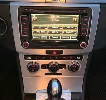 Черный Фольксваген Пассат, объемом двигателя 2 л и пробегом 293 тыс. км за 11000 $, фото 15 на Automoto.ua