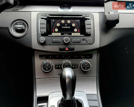 Черный Фольксваген Пассат, объемом двигателя 2 л и пробегом 365 тыс. км за 11300 $, фото 27 на Automoto.ua