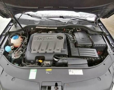 Черный Фольксваген Пассат, объемом двигателя 2 л и пробегом 236 тыс. км за 10700 $, фото 2 на Automoto.ua