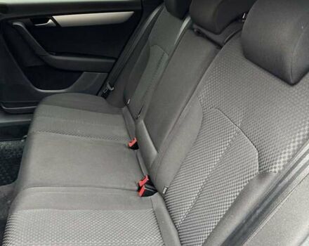 Чорний Фольксваген Пассат, об'ємом двигуна 2 л та пробігом 202 тис. км за 11800 $, фото 20 на Automoto.ua