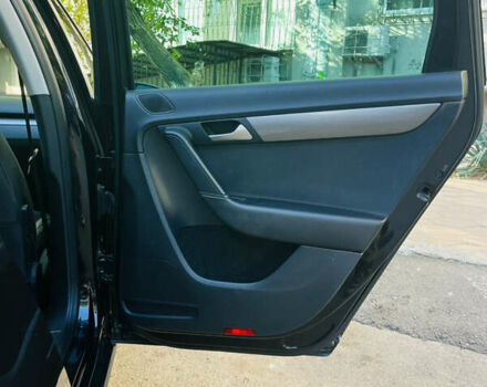 Чорний Фольксваген Пассат, об'ємом двигуна 2 л та пробігом 280 тис. км за 12700 $, фото 17 на Automoto.ua