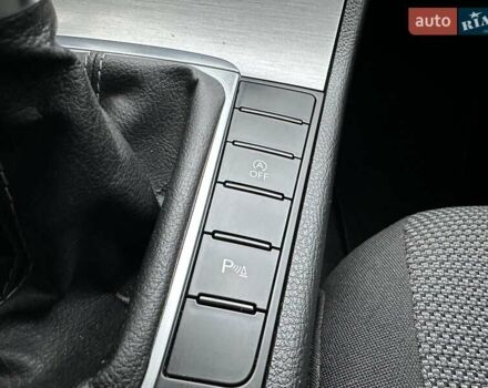 Чорний Фольксваген Пассат, об'ємом двигуна 1.97 л та пробігом 268 тис. км за 9999 $, фото 75 на Automoto.ua