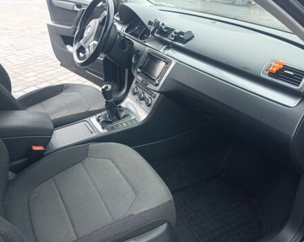 Черный Фольксваген Пассат, объемом двигателя 2 л и пробегом 236 тыс. км за 10700 $, фото 11 на Automoto.ua