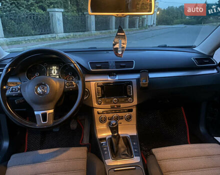 Черный Фольксваген Пассат, объемом двигателя 1.97 л и пробегом 300 тыс. км за 10700 $, фото 16 на Automoto.ua