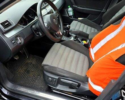 Черный Фольксваген Пассат, объемом двигателя 2 л и пробегом 200 тыс. км за 14590 $, фото 7 на Automoto.ua