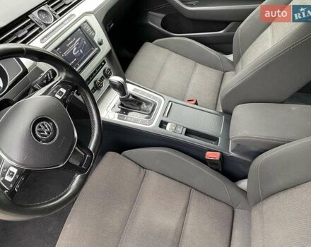 Черный Фольксваген Пассат, объемом двигателя 2 л и пробегом 270 тыс. км за 14600 $, фото 22 на Automoto.ua