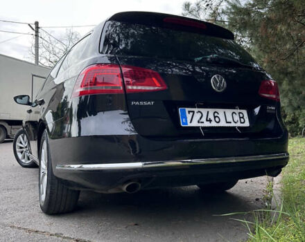 Чорний Фольксваген Пассат, об'ємом двигуна 2 л та пробігом 223 тис. км за 13990 $, фото 17 на Automoto.ua