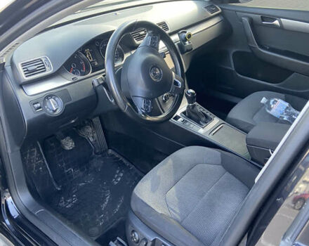 Черный Фольксваген Пассат, объемом двигателя 1.97 л и пробегом 200 тыс. км за 12499 $, фото 7 на Automoto.ua