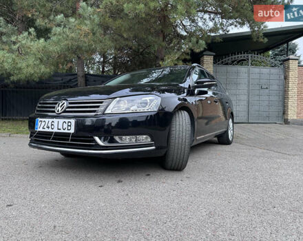 Чорний Фольксваген Пассат, об'ємом двигуна 2 л та пробігом 223 тис. км за 13990 $, фото 28 на Automoto.ua