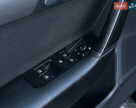 Чорний Фольксваген Пассат, об'ємом двигуна 1.97 л та пробігом 278 тис. км за 11300 $, фото 14 на Automoto.ua