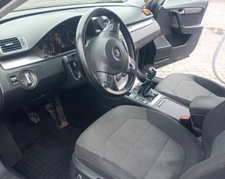 Черный Фольксваген Пассат, объемом двигателя 2 л и пробегом 236 тыс. км за 10700 $, фото 12 на Automoto.ua