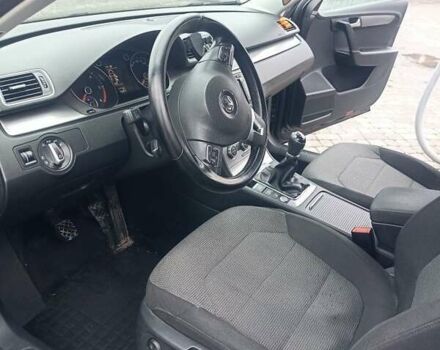 Черный Фольксваген Пассат, объемом двигателя 2 л и пробегом 236 тыс. км за 10700 $, фото 11 на Automoto.ua