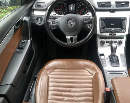 Чорний Фольксваген Пассат, об'ємом двигуна 2 л та пробігом 223 тис. км за 13990 $, фото 72 на Automoto.ua