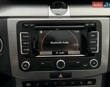 Чорний Фольксваген Пассат, об'ємом двигуна 2 л та пробігом 193 тис. км за 13500 $, фото 65 на Automoto.ua