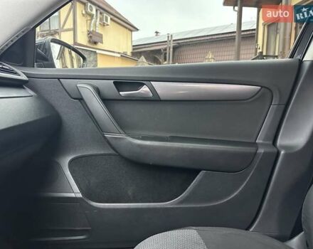 Чорний Фольксваген Пассат, об'ємом двигуна 1.97 л та пробігом 268 тис. км за 9999 $, фото 44 на Automoto.ua