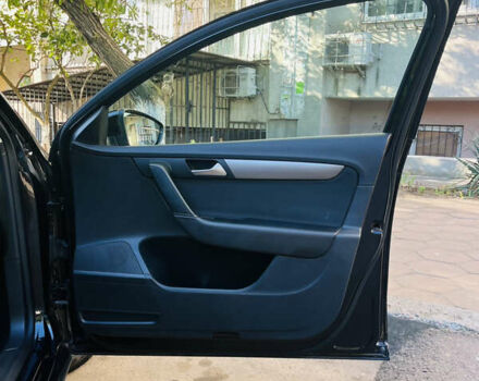 Чорний Фольксваген Пассат, об'ємом двигуна 2 л та пробігом 280 тис. км за 12700 $, фото 13 на Automoto.ua