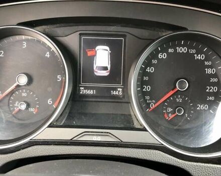 Черный Фольксваген Пассат, объемом двигателя 1.6 л и пробегом 235 тыс. км за 14800 $, фото 10 на Automoto.ua