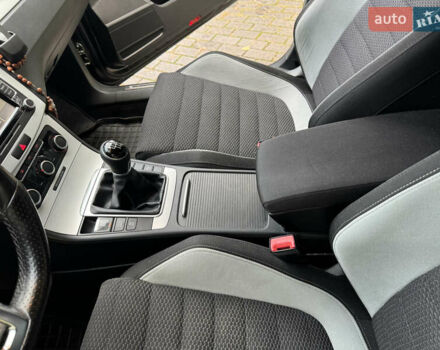 Черный Фольксваген Пассат, объемом двигателя 2 л и пробегом 235 тыс. км за 12300 $, фото 34 на Automoto.ua