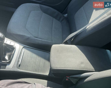 Черный Фольксваген Пассат, объемом двигателя 1.6 л и пробегом 236 тыс. км за 11700 $, фото 22 на Automoto.ua