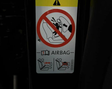 Чорний Фольксваген Пассат, об'ємом двигуна 2 л та пробігом 193 тис. км за 13500 $, фото 42 на Automoto.ua