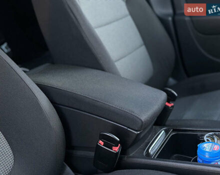 Чорний Фольксваген Пассат, об'ємом двигуна 1.97 л та пробігом 278 тис. км за 11300 $, фото 17 на Automoto.ua