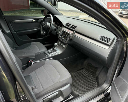 Черный Фольксваген Пассат, объемом двигателя 2 л и пробегом 365 тыс. км за 11300 $, фото 14 на Automoto.ua