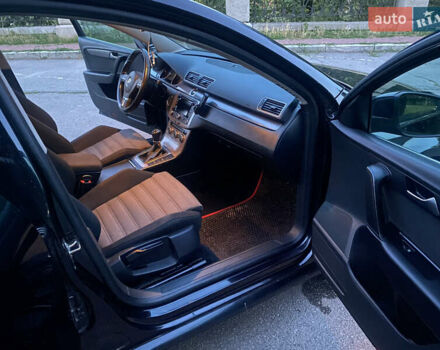 Черный Фольксваген Пассат, объемом двигателя 1.97 л и пробегом 300 тыс. км за 10700 $, фото 13 на Automoto.ua