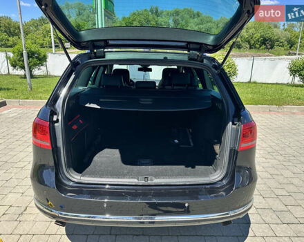 Чорний Фольксваген Пассат, об'ємом двигуна 2 л та пробігом 193 тис. км за 15299 $, фото 10 на Automoto.ua