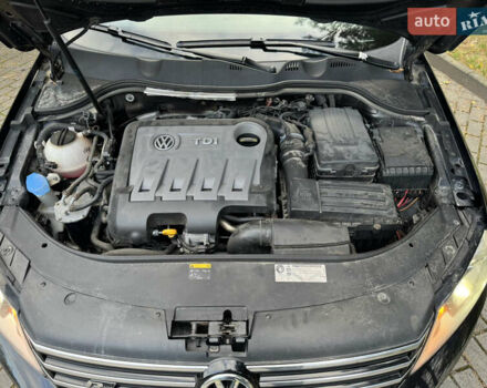 Черный Фольксваген Пассат, объемом двигателя 2 л и пробегом 235 тыс. км за 12300 $, фото 25 на Automoto.ua