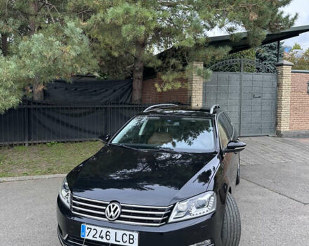 Чорний Фольксваген Пассат, об'ємом двигуна 2 л та пробігом 223 тис. км за 13990 $, фото 10 на Automoto.ua