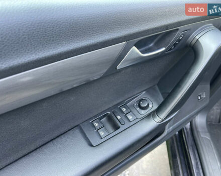 Черный Фольксваген Пассат, объемом двигателя 1.4 л и пробегом 260 тыс. км за 10900 $, фото 31 на Automoto.ua