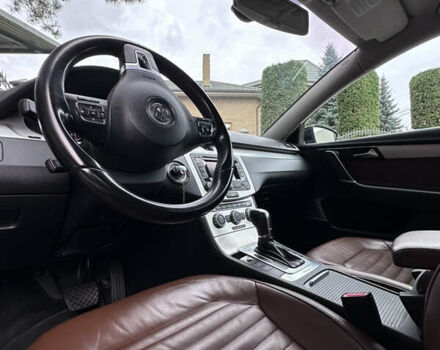 Чорний Фольксваген Пассат, об'ємом двигуна 2 л та пробігом 223 тис. км за 13990 $, фото 57 на Automoto.ua