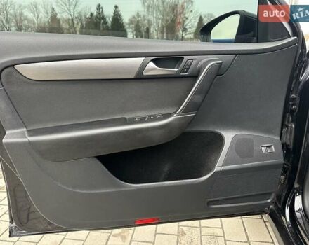 Чорний Фольксваген Пассат, об'ємом двигуна 1.97 л та пробігом 268 тис. км за 9999 $, фото 28 на Automoto.ua