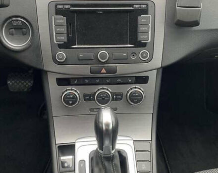 Чорний Фольксваген Пассат, об'ємом двигуна 2 л та пробігом 217 тис. км за 14000 $, фото 17 на Automoto.ua