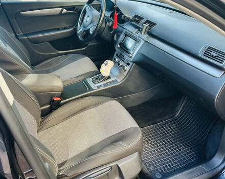 Чорний Фольксваген Пассат, об'ємом двигуна 2 л та пробігом 280 тис. км за 12700 $, фото 14 на Automoto.ua