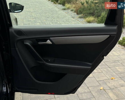 Чорний Фольксваген Пассат, об'ємом двигуна 2 л та пробігом 193 тис. км за 13500 $, фото 35 на Automoto.ua