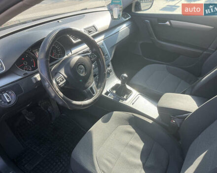 Черный Фольксваген Пассат, объемом двигателя 1.6 л и пробегом 236 тыс. км за 11700 $, фото 15 на Automoto.ua