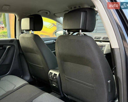 Чорний Фольксваген Пассат, об'ємом двигуна 1.6 л та пробігом 230 тис. км за 10999 $, фото 35 на Automoto.ua