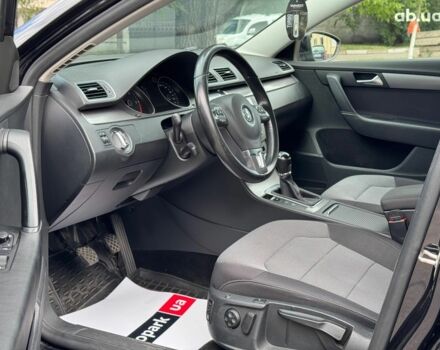 Черный Фольксваген Пассат, объемом двигателя 2 л и пробегом 226 тыс. км за 10490 $, фото 10 на Automoto.ua