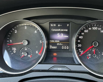 Черный Фольксваген Пассат, объемом двигателя 1.97 л и пробегом 287 тыс. км за 15500 $, фото 140 на Automoto.ua