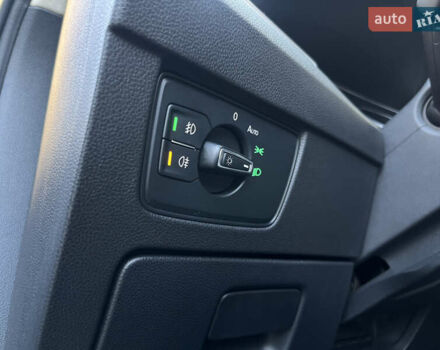 Черный Фольксваген Пассат, объемом двигателя 2 л и пробегом 225 тыс. км за 14000 $, фото 21 на Automoto.ua